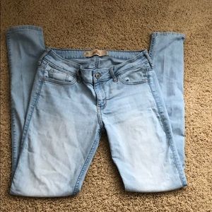 Low rise super skinny Hollister jeans